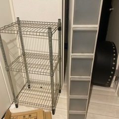 収納棚、引き出し
