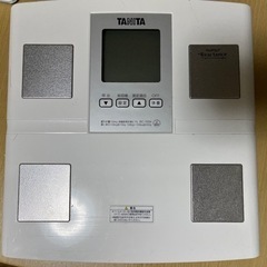 TANITA体重計　18年製