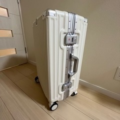 【スーツケースお譲ります】の画像