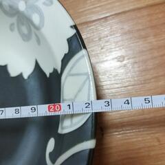 お皿５枚とフォーク５本　禅の画像