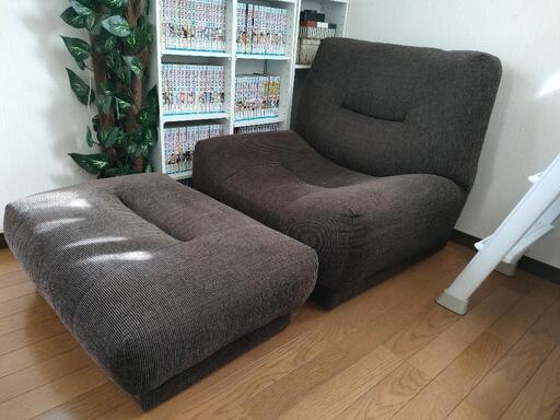 オットマン付　一人掛けソファー　ブラウン　茶色布張り