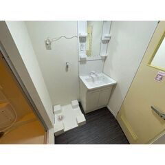 初期費用50000円物件（分割払いなどはありません）弊社より初期費用がが安い条件がありましたらご対応いたします。家賃１カ月無料＆仲介手数料0円＆家財保険全て含まれております。弊社より初期費用が安い条件がありましたらご対応いたします。　パークサイド篠崎 物件待ち合わせにてご見学＆ご契約可能です。お問い合わせお待ちしております  LINE公式アカウントに登場！お得な情報を受け取るには、以下のリンクから友だち追加してください。https://lin.ee/g7Kl1pG − 群馬県