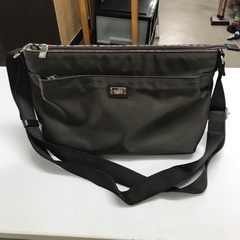 DAKS ミニショルダーバッグ　ナイロン　ブラウン　スレ有り　シ...