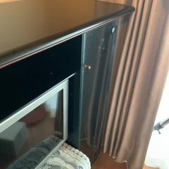 テレビとテレビキャビネットをセットでの画像
