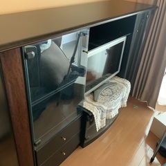 テレビとテレビキャビネットをセットでの画像