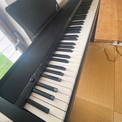 電子ピアノの画像
