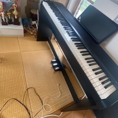 電子ピアノの画像