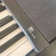 電子ピアノの画像
