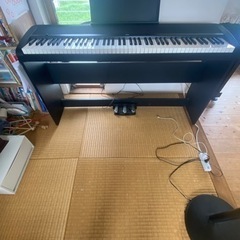 電子ピアノ