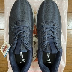 レディーススニーカー　25.5センチ　未使用