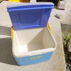 クーラーボックス