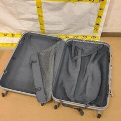 1006-037 スーツケース ※鍵つきの画像