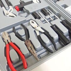 岸田産業 工具セット ペンチ ドライバー のこぎり等 ケース付き ツールセット ☆ 札幌市 北区 屯田 の画像