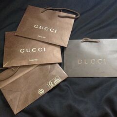 【現金手渡し】ショップ袋と箱　グッチやボッテガなど８点の画像