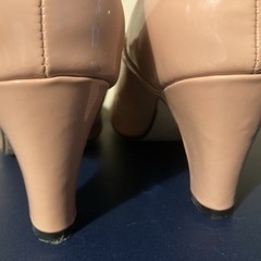 エナメルパンプス大きいサイズ　の画像