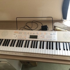 電子ピアノ　キーボード