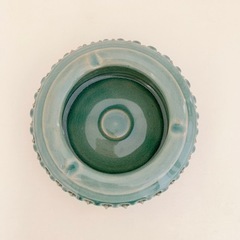 高麗青磁　銀光　網目透かしの灰皿の画像