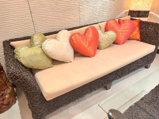 バリ　3人掛けソファ