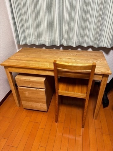 無印良品　木製家具　3点セット、木製デスク・チェア・キャスター付きキャビネット