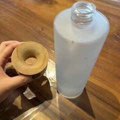 芳香剤の空き瓶の画像