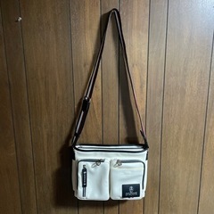 カステルバジャック　ショルダー　ホワイト