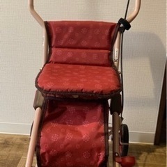 適切なサイズのシルバーカー  　福祉用具