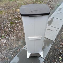 ２段ゴミ箱あげますの画像