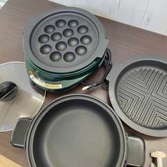 無料！グリル鍋☆ホットプレート☆丸形☆たこ焼き、波型プレート付き☆動作確認済み【こちらは店舗です。浜村鹿野温泉ICから3分 買取本舗 宮本リサイクル 営業時間９～１９時 定休日水曜日】の画像