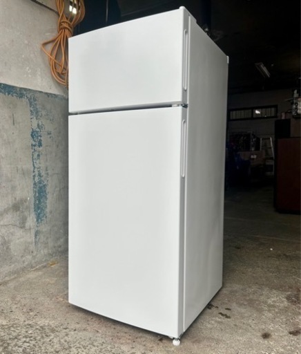 札幌市内配送可 美品 23年製 MAXZEN マクスゼン 112L 小型2ドア冷凍冷蔵庫 JR112ML01WH