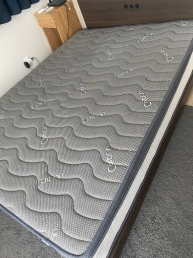 ダブルベッド マットレス
