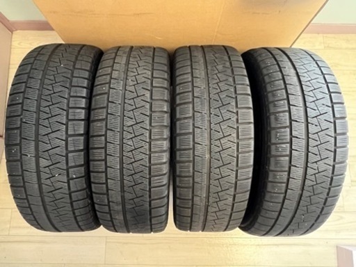 【取引中】スタッドレス 18インチ PCD114.3×5穴 7J+53
