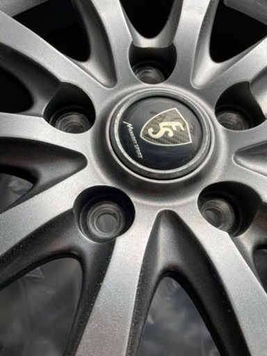 スタッドレスタイヤ