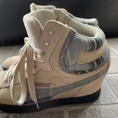 PUMA スニーカー 24.5の画像