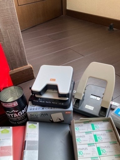 事務用品　まとめ売り　ペン　クリップ　名刺入れ　等