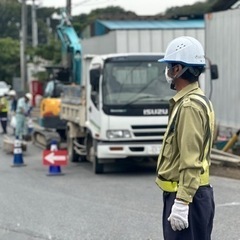 交通警備員／入社祝金10万円支給／手当も充実の画像