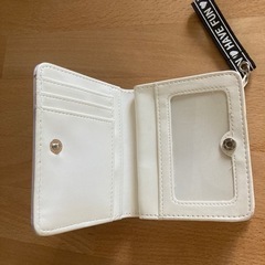 女の子用　二つ折り財布の画像