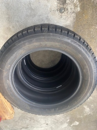 【最終値引】スタッドレスタイヤ　REVO2  155/65R14