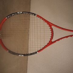 値下げ　硬式テニスラケット　ヘッドリキッドメタルの画像