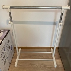 中古　傷みあり　ハンガーラック