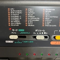 カシオ　キーボード　CT-800の画像
