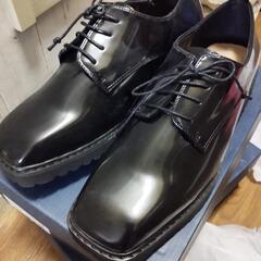 menueボリュームソール スクエアトゥレースアップシューズ

の画像