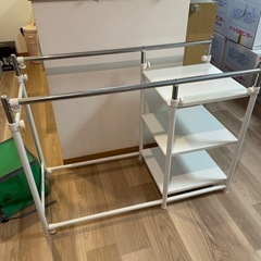 中古押し入れハンガーラック