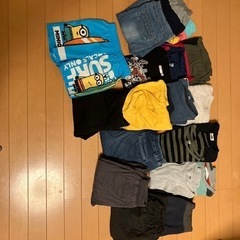 大幅！！値下げ！コートおまけ付き子供服120〜130 使用感あり...