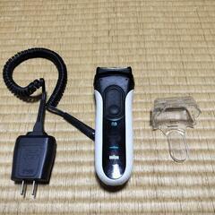 ブラウン　電気シェーバー