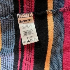 SUPREME Tシャツの画像