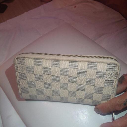 ルィヴトン ダミエアズールグランドファスナー