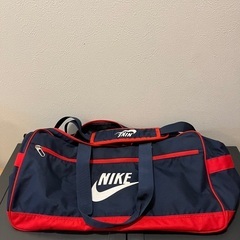 ☆NIKEボストンバッグ☆修学旅行に