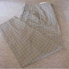 GU　タックコクーンシルエットパンツの画像