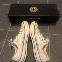 CONVERSE スニーカーの画像