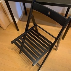 IKEA FRÖSVI フロースヴィ 折りたたみチェア ブラックの画像